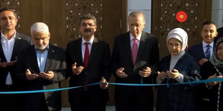 Cumhurbaşkanı Erdoğan, Necat Nasıroğlu Külliyesi’nin açılışını gerçekleştirdi