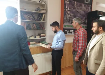 Almanya’da camiye çirkin saldırı