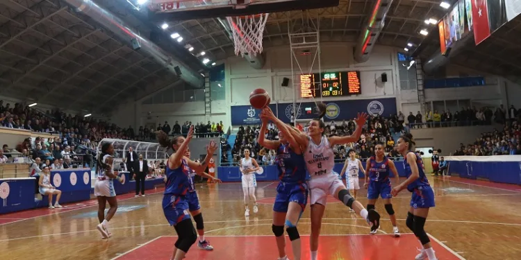 TKBL Play-Off Finali: İzmit Belediyespor: 71 – Antalya Güneşi: 72