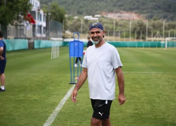 Bodrumspor Teknik Direktörü İsmet Taşdemir: “Samsunspor maçından en kötü 1 puan almalıyız”
