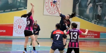 Manisa’da yapılan ‘Okul Sporları Hentbol Gençler Yarı Final Müsabakaları’ tamamlandı