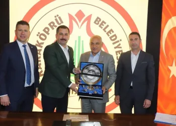 TFF Başkanı Büyükekşi’den, Karbel Karaköprü Belediye Spor’a ziyaret
