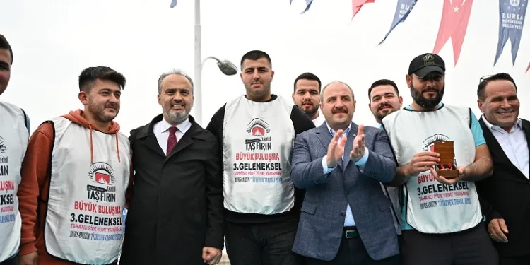 7 dakikada 7 tahanlıyla altınları kaptı