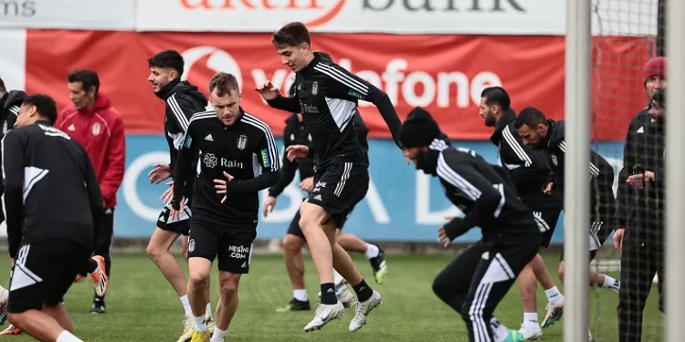 Beşiktaş, Sabah FC maçı hazırlıklarını sürdürdü