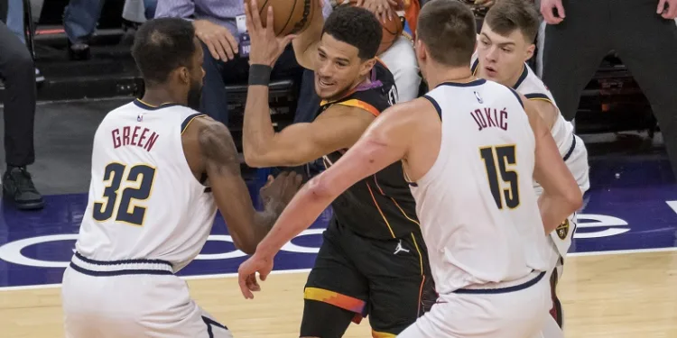 NBA’de Denver Nuggets, Batı Konferansı finaline yükseldi