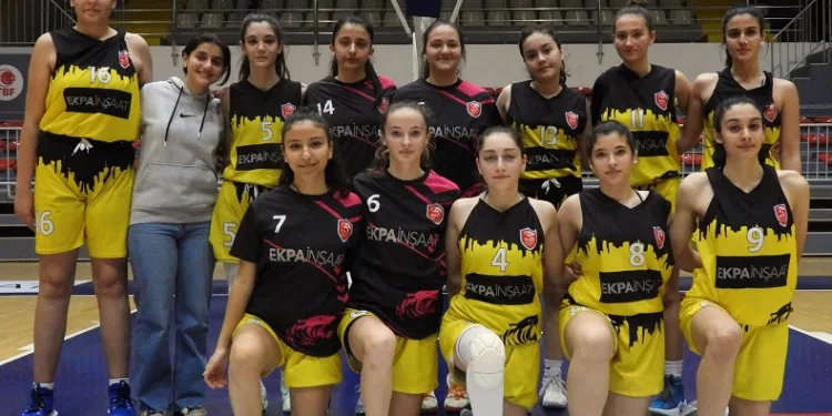 Kepez’in potadaki sultanları zirve yarışında