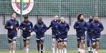 Fenerbahçe, Trabzonspor maçı hazırlıklarını sürdürdü