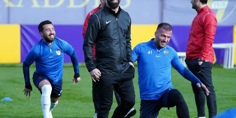 Arda Turan’a “Türk Futboluna Katkı” ödülü