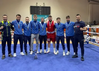 Bayburt Üniversitesinin “Altın Yumrukları” bir kez daha Türkiye’nin zirvesinde