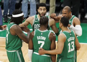 NBA’de Boston Celtics, konferans finaline yükseldi
