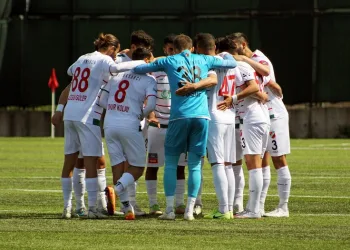Karşıyaka play-off iddiası için sahaya çıkıyor