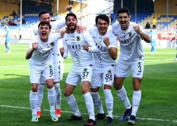 Menemen FK, ligde kalmayı garantiledi