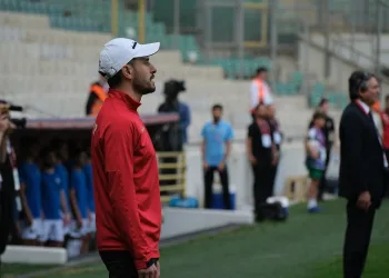 Özer Hurmacı: “Pes etmek yok”
