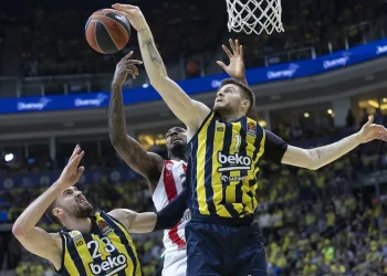 Fenerbahçe Beko’ya Metecan Birsen’den kötü haber
