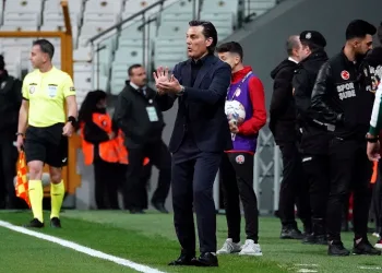 Adana Demirspor Teknik Direktörü Vincenzo Montella: “Geri düşmemize rağmen arzu ettiğimiz 3 puana ulaştık”