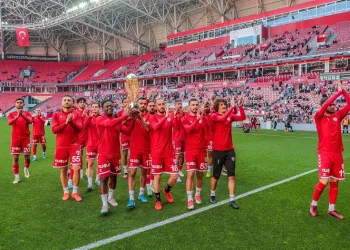 Şampiyon Samsunspor’a taraftarlardan ödül