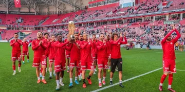 Şampiyon Samsunspor’a taraftarlardan ödül