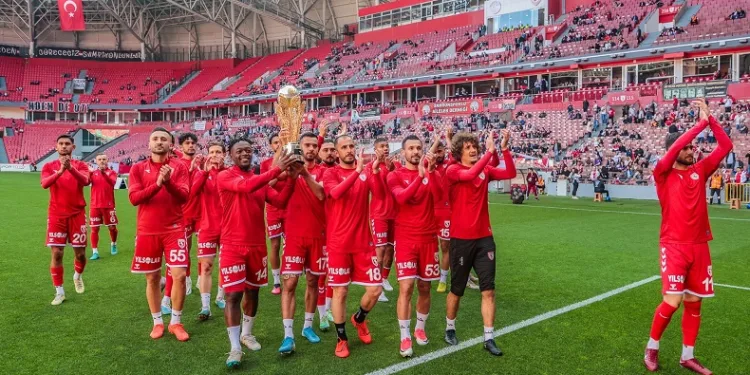 Şampiyon Samsunspor’a taraftarlardan ödül