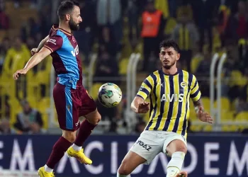 Fenerbahçeli Samet Akaydin, PFDK’ya sevk edildi