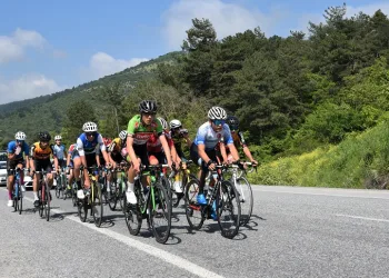 Torku Şeker Sporlu kız bisiklet takımı şampiyon oldu