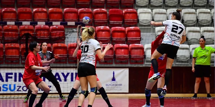Avrupa Şampiyonu tur peşinde