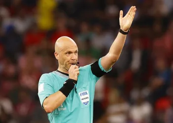 UEFA Avrupa Ligi ve UEFA Konferans Ligi finallerinin hakemleri belli oldu