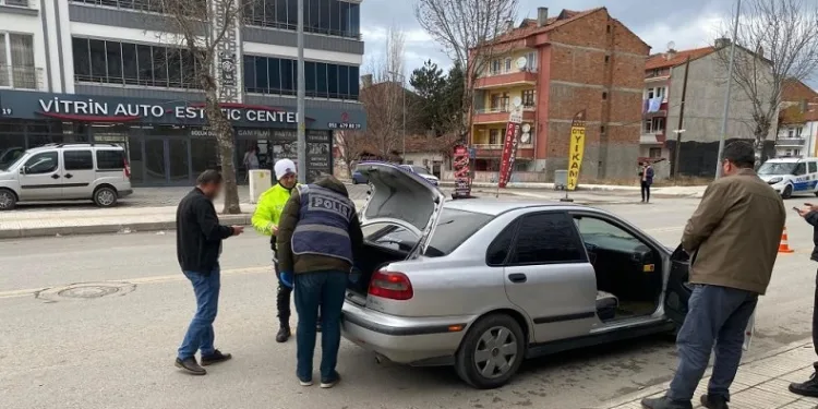 Aranan 24 şahıs yakalandı