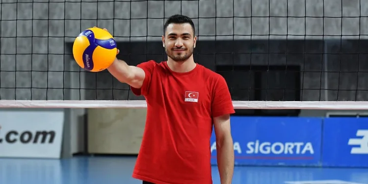 A Milli Erkek Voleybol Takımı Smaçörü Cafer Kirkit: “Kampımız verimli ve güzel geçiyor”