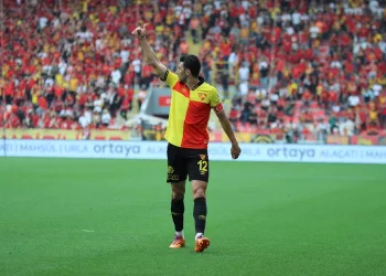 Göztepeli İsmail Köybaşı, en golcü sezonunu yaşadı