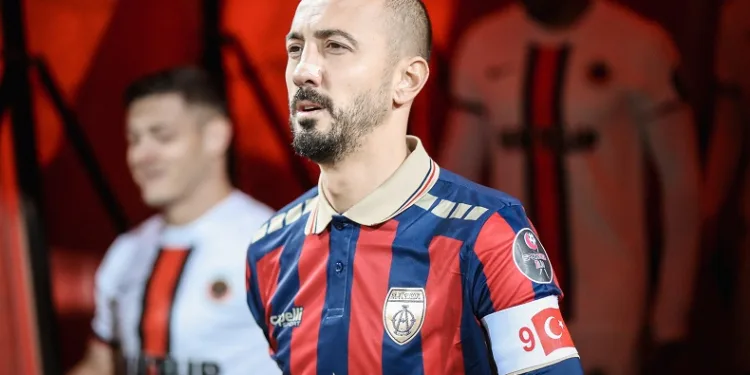 Altınordu Kaptanı Ahmet İlhan Özek: “Çok üzgünüm”