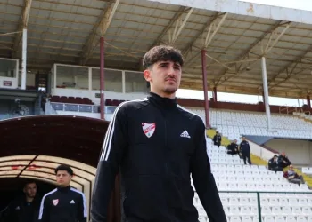 Boluspor’un genç futbolcusu Rojhat Sağlam: “İlk kez A Takım’da oynadığım için çok mutluyum”