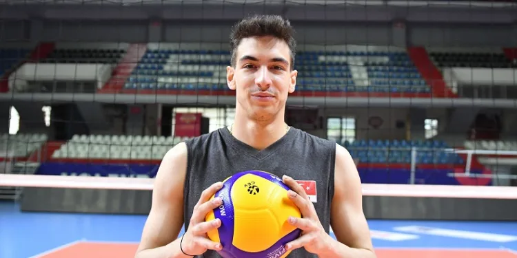 A Milli Erkek Voleybol Takımı Pasörü Kaan Gürbüz: “Avrupa Altın Ligi’ne iyi bir başlangıç yapmak istiyoruz”