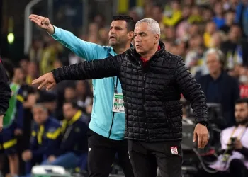 DG Sivasspor Teknik Direktörü Rıza Çalımbay: “İnşallah ligi iyi şekilde bitireceğiz”