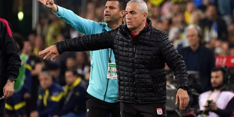 DG Sivasspor Teknik Direktörü Rıza Çalımbay: “İnşallah ligi iyi şekilde bitireceğiz”
