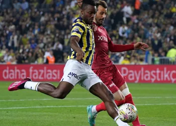 Fenerbahçeli Michy Batshuayi: “Fenerbahçe 2 kupayı da hak ediyor”