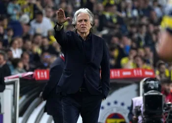 Fenerbahçe Teknik Direktörü Jorge Jesus: “İki kupayı birden kazanmak isterim”