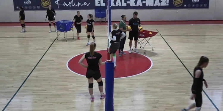 Milli voleybolcular, başarılarına Avrupa şampiyonluğunu da eklemek istiyor