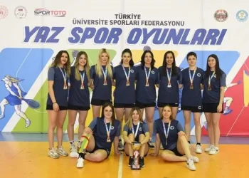 Hentbol Kadınlar Süper Ligi’nde şampiyon Anadolu Üniversitesi