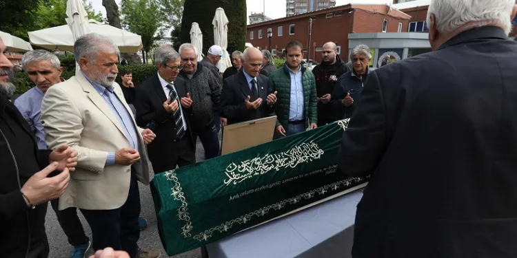 Ergun Öztuna son yolculuğuna uğurlandı