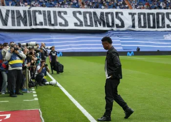 Real Madrid’in farklı branşlarından Vinicius Jr.’a destek