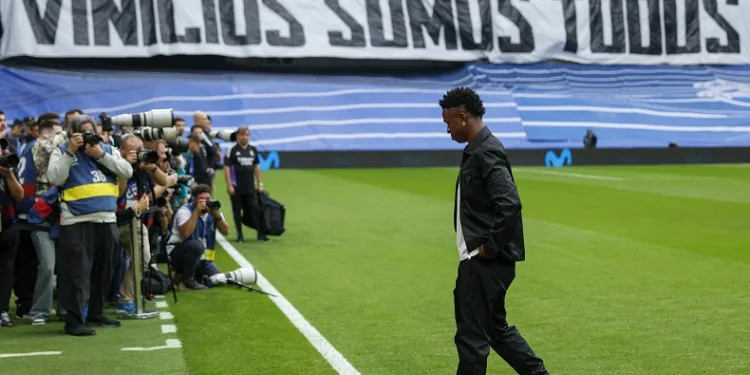 Real Madrid’in farklı branşlarından Vinicius Jr.’a destek