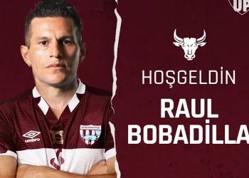 Bandırmaspor, Paraguaylı 35 yaşındaki santrfor Raul Bobadilla ile 1 yıllık sözleşme imzaladı., Bandırmaspor’da