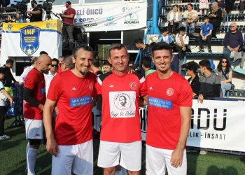 Eski Galatasaraylı futbolcular şampiyonluk yarışını değerlendirdi