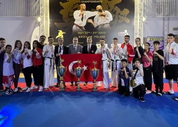 Yıldırımlı sporcular tarih yazdı