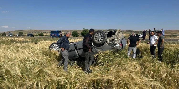 Aşırı hız kaza getirdi: 2 yaralı