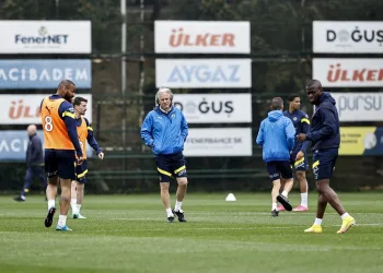 Fenerbahçe, Antalyaspor maçı hazırlıklarına devam etti
