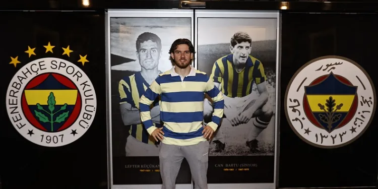 Fenerbahçeli Futbolcu Ferdi Kadıoğlu: “İki hedefimiz için de savaşmaya devam ediyoruz”