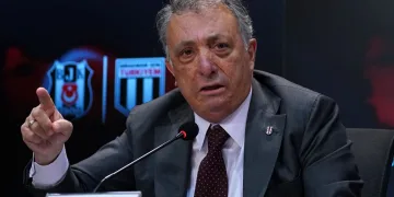 Beşiktaş Başkanı Ahmet Nur Çebi’den TFF başkan adaylığına ilişkin açıklama