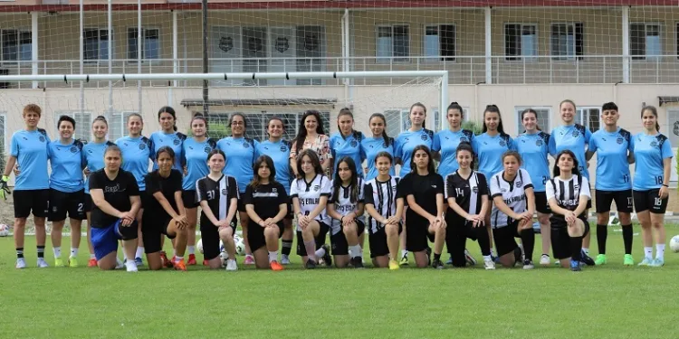 Nazilli Belediyespor Kadın Futbol Takımı, play-off’lara hazırlanıyor