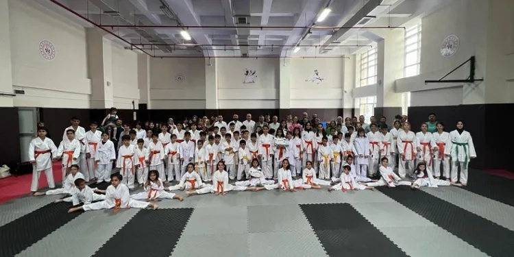 Karatede 120 sporcu yeşil kuşak aldı